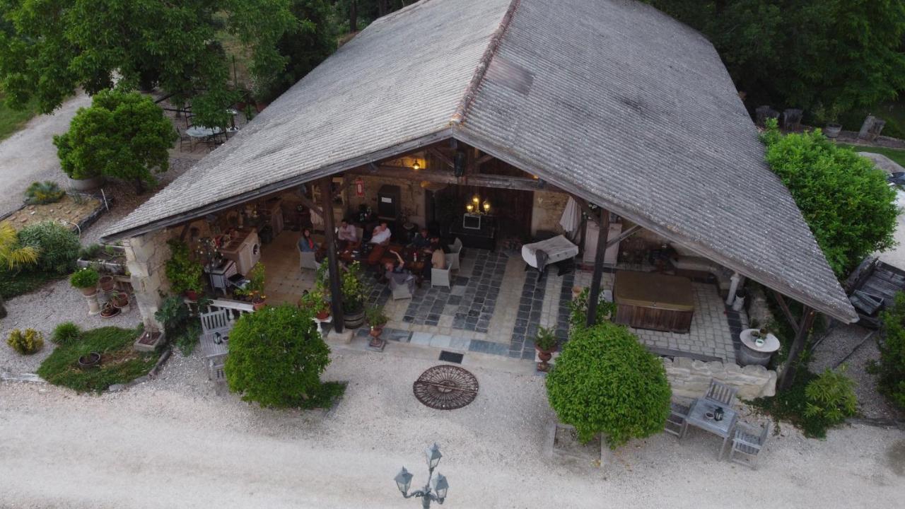 Bed and Breakfast En Bord De Riviere Casseneuil Экстерьер фото