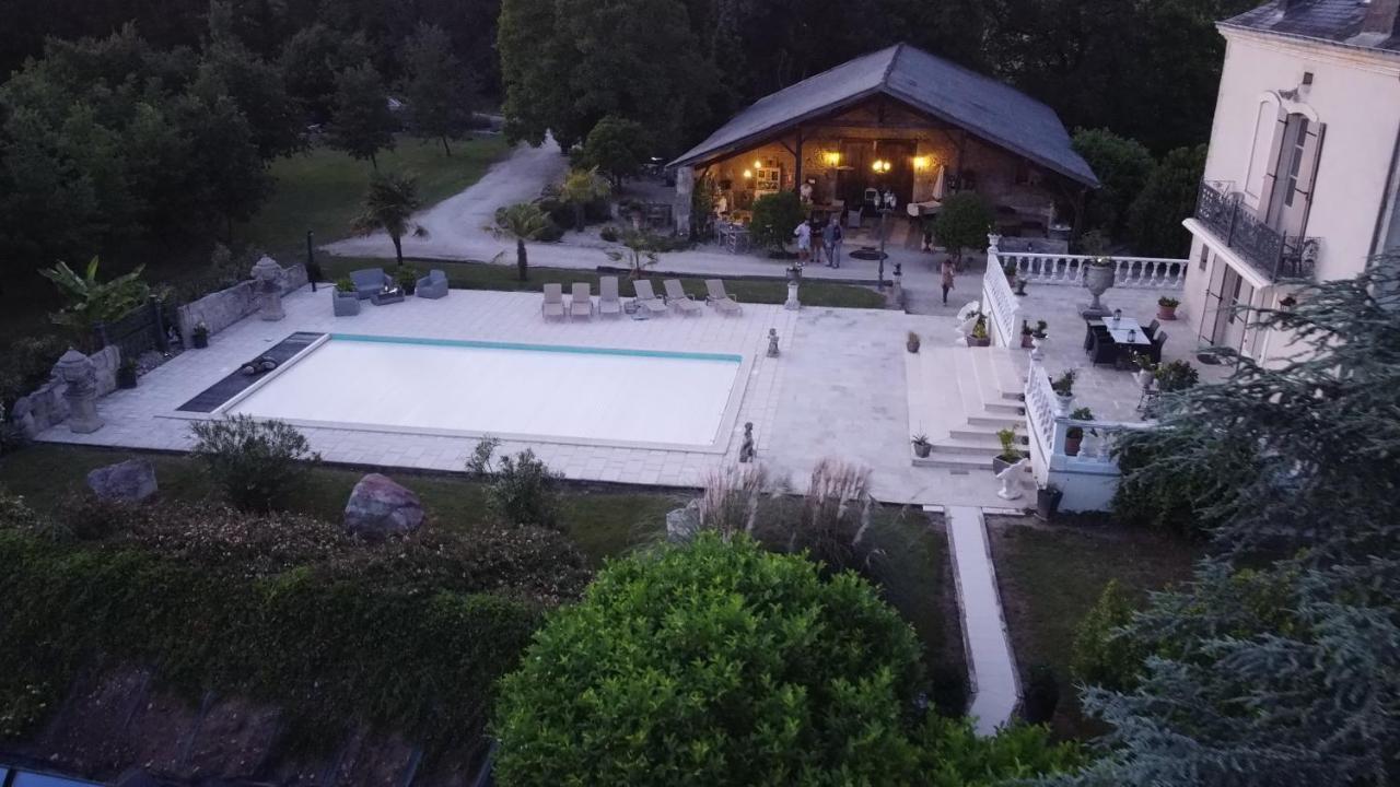 Bed and Breakfast En Bord De Riviere Casseneuil Экстерьер фото
