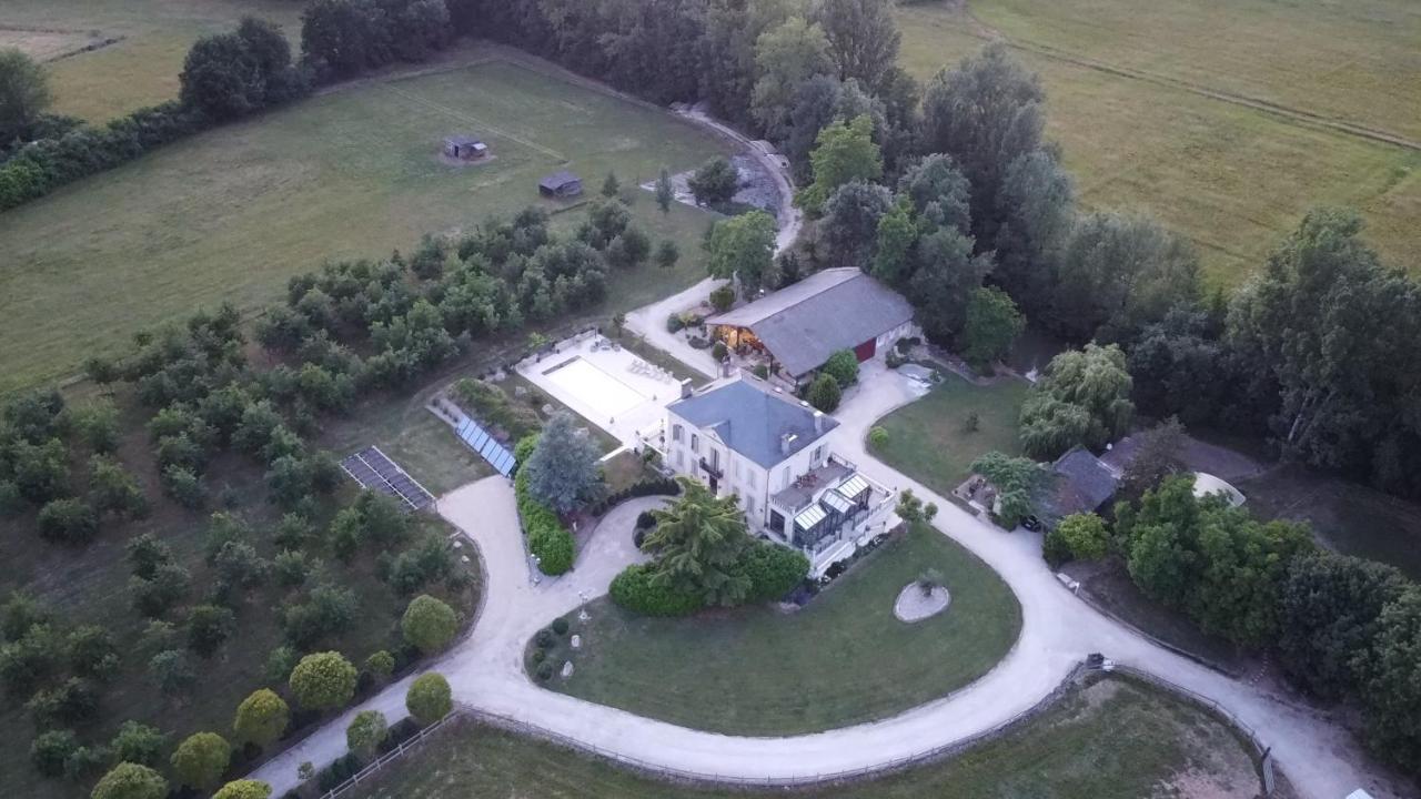 Bed and Breakfast En Bord De Riviere Casseneuil Экстерьер фото