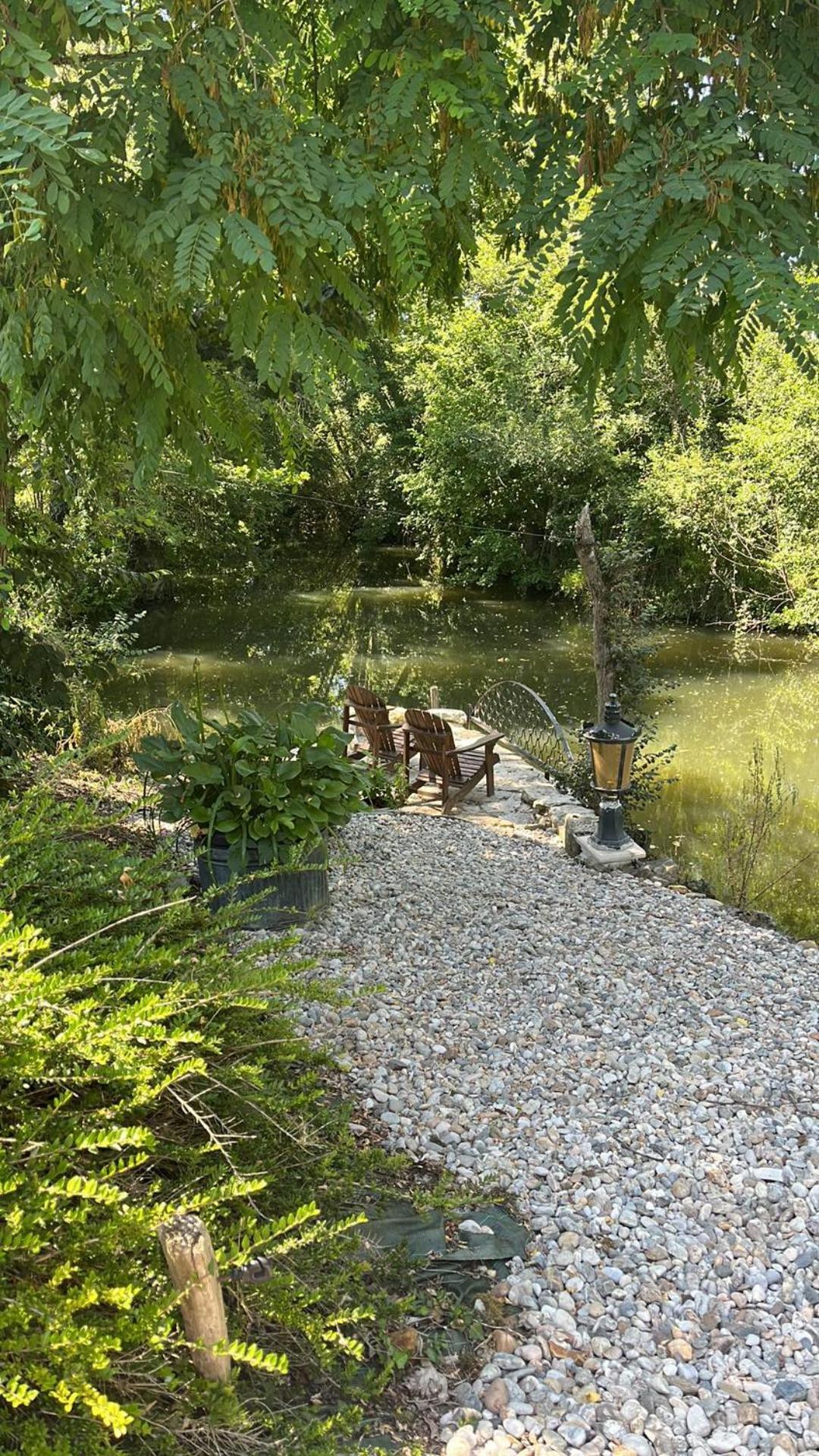 Bed and Breakfast En Bord De Riviere Casseneuil Экстерьер фото