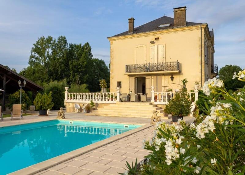 Bed and Breakfast En Bord De Riviere Casseneuil Экстерьер фото