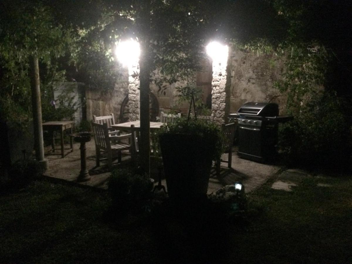 Bed and Breakfast En Bord De Riviere Casseneuil Экстерьер фото