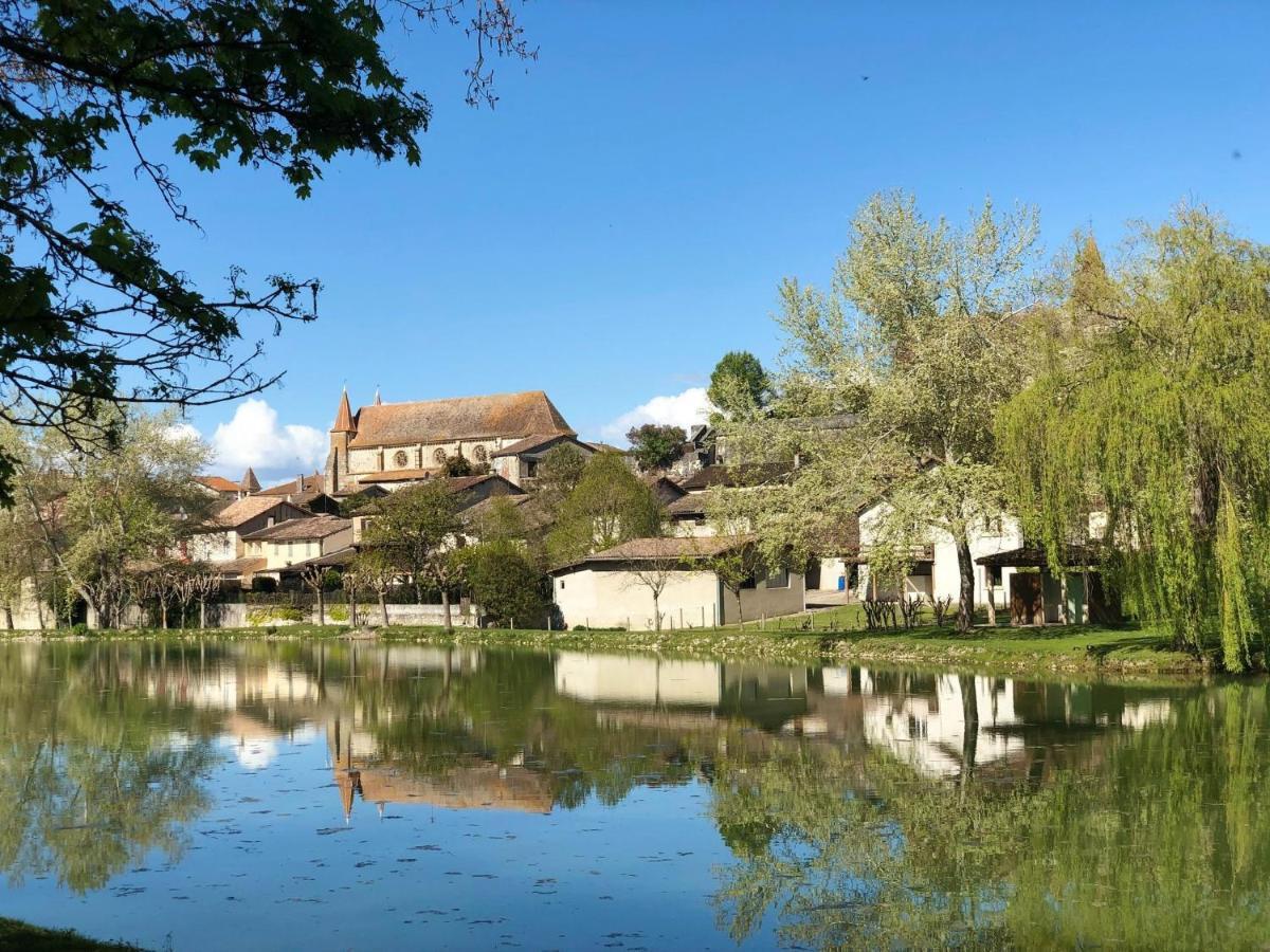 Bed and Breakfast En Bord De Riviere Casseneuil Экстерьер фото